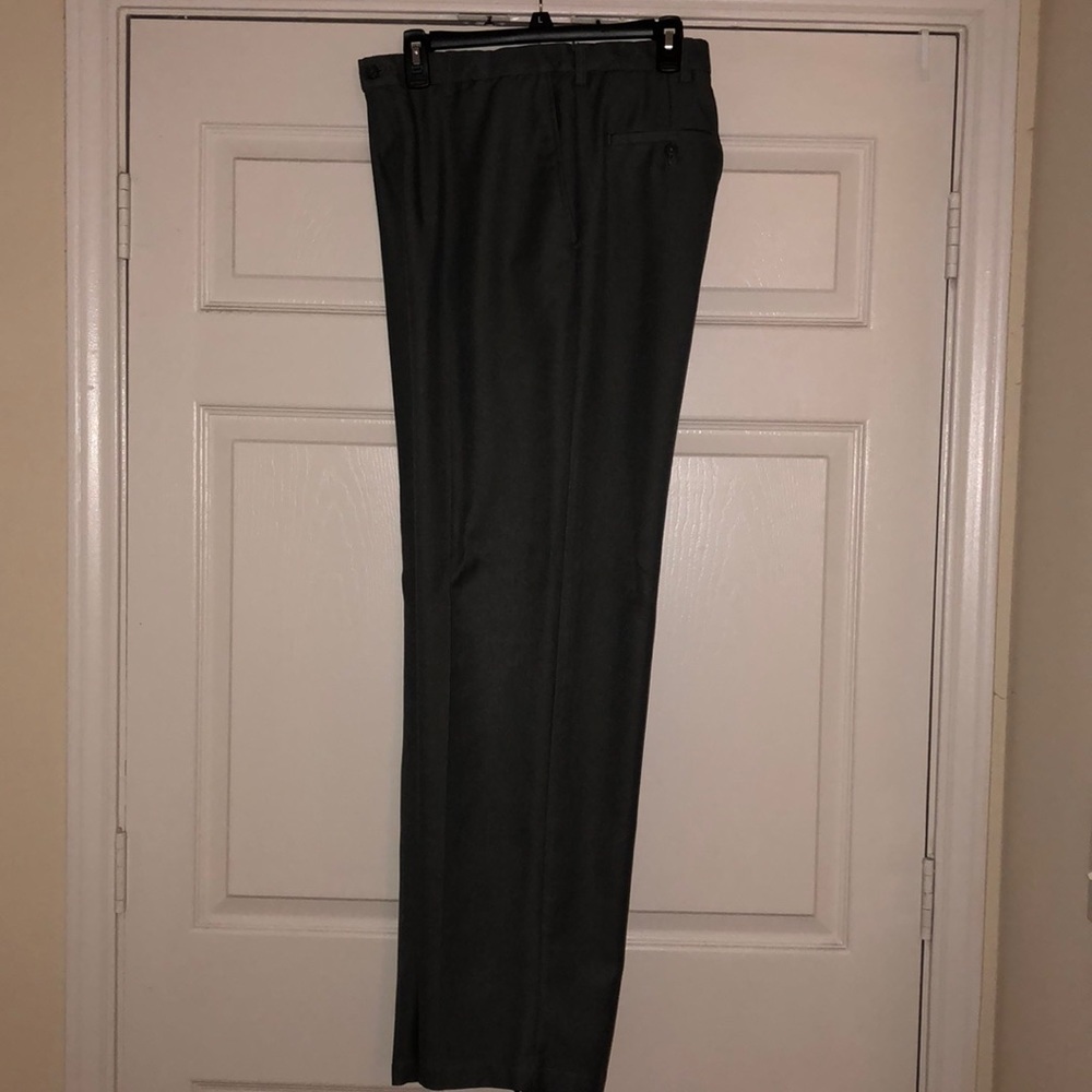 Haggar Grey Men’s Dress Pants